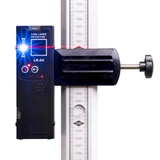 Jelfogó tartóval vonallézerhez LR60G