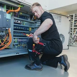 WIHA szerviz szerszámkészlet combtáskában 12r. 9300/No.00042