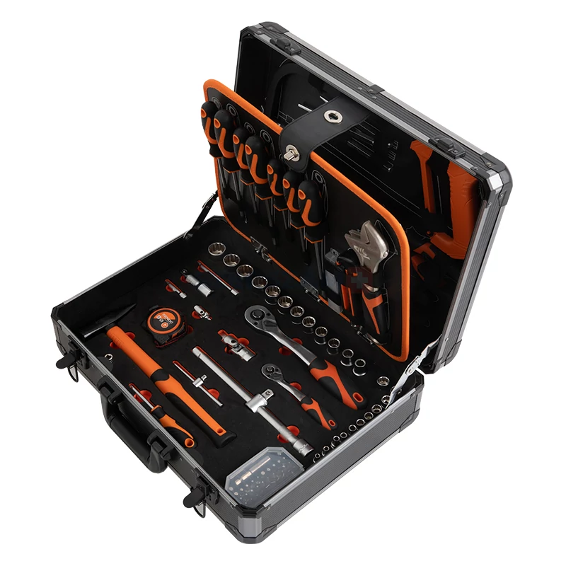 KENDO 1/4"+1/2" szerszámkészlet 124r. alu kofferben No.90702